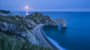 Canon’s tips for photographing the Super Blue Blood Moon