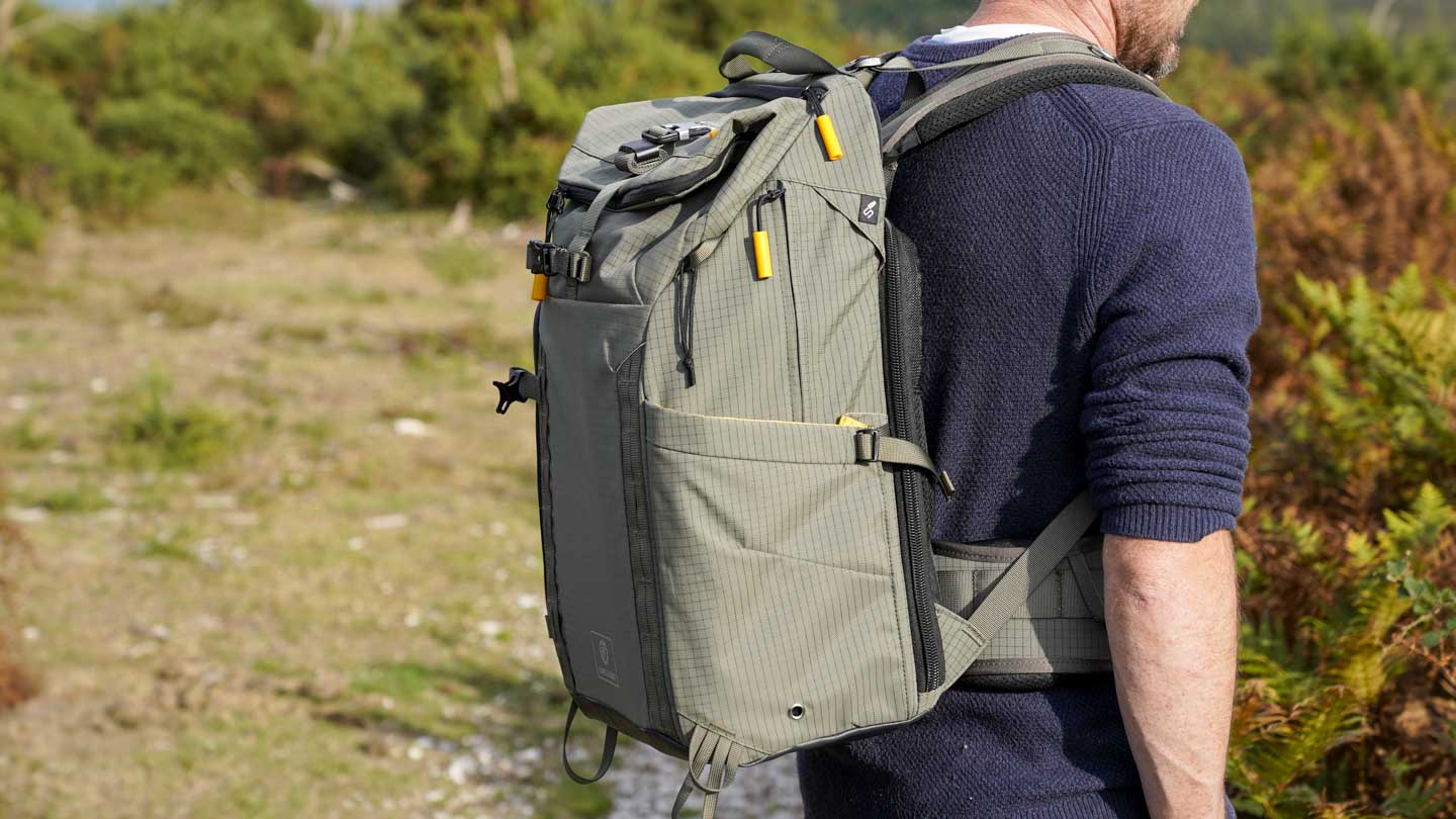 Side straps help accurate adjustment
