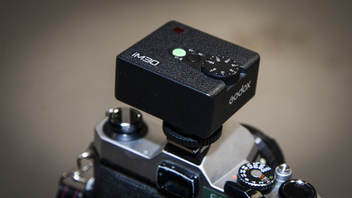 Godox iM30 flash review