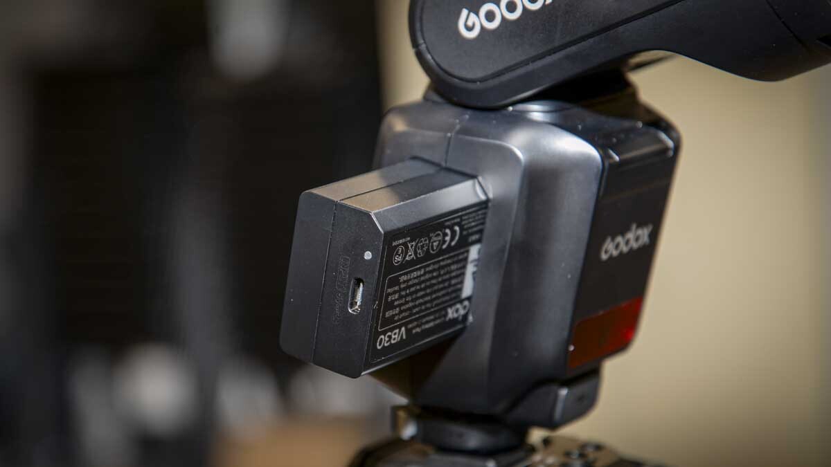 Godox V100 reveiw