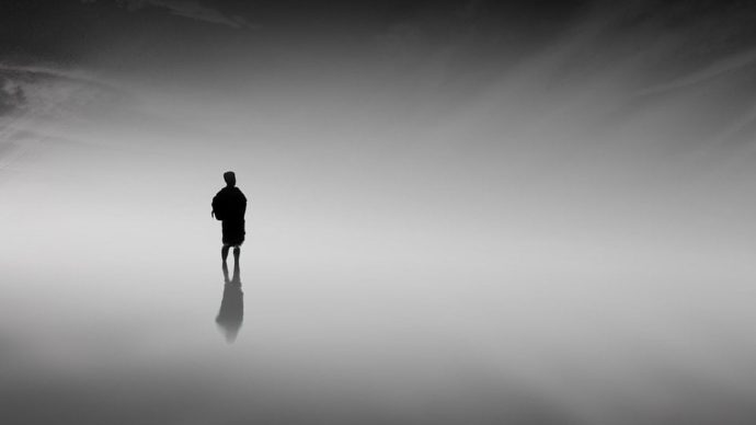 Daytime long exposure photography: how to shoot a minimalist black and white landscape