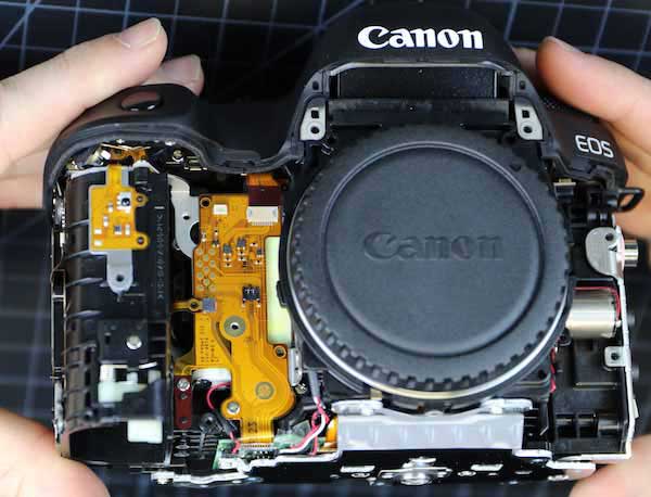 Lens Rentals tore down a Canon 5D Mark IV and found…it’s pretty robust