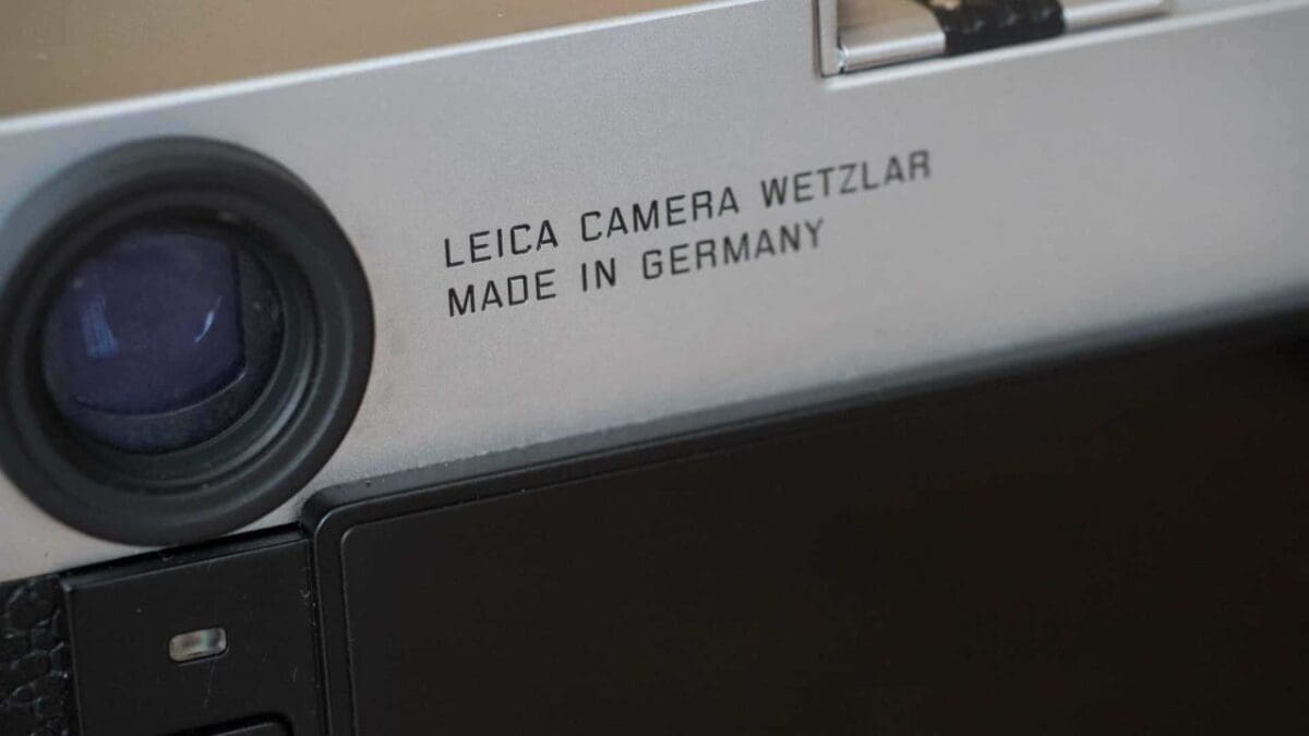 Leica issues firmware updates for M10, Q, CL, TL2, T/TL