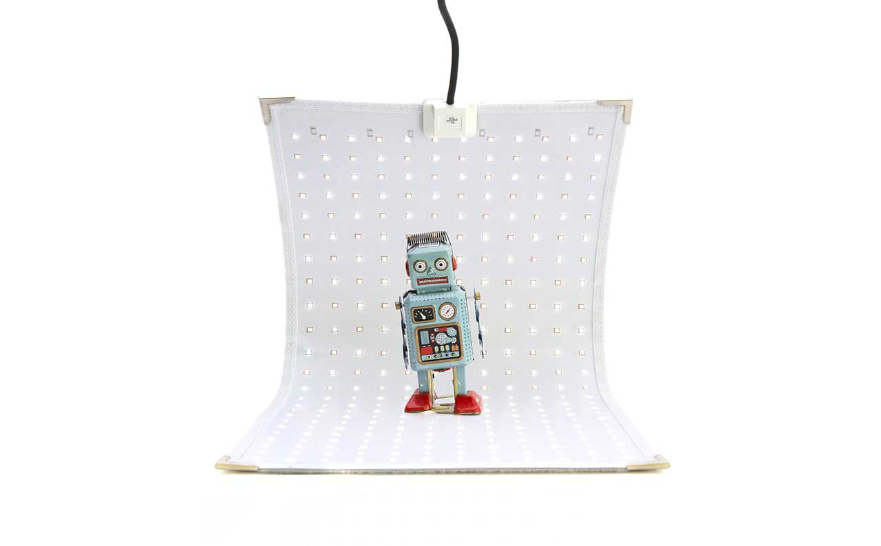 NanGuang launches bendable LED light panel