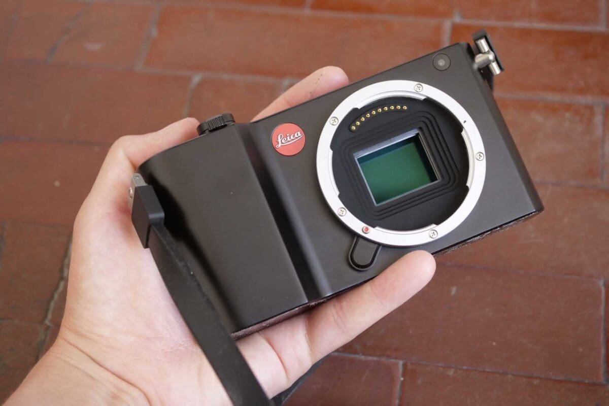 Hands-on Leica TL2 review: Build and Handling