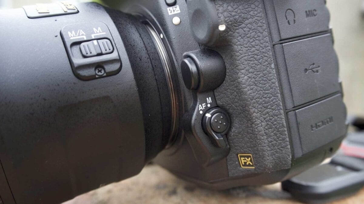 How to switch your camera to manual focus