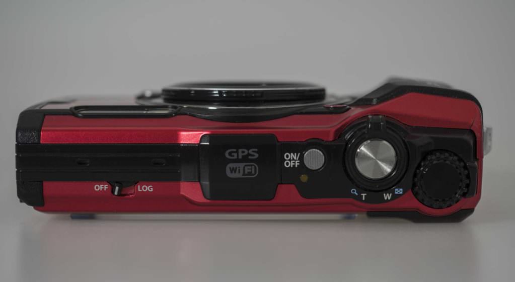Olympus Tough TG-5 Review - top of camera
