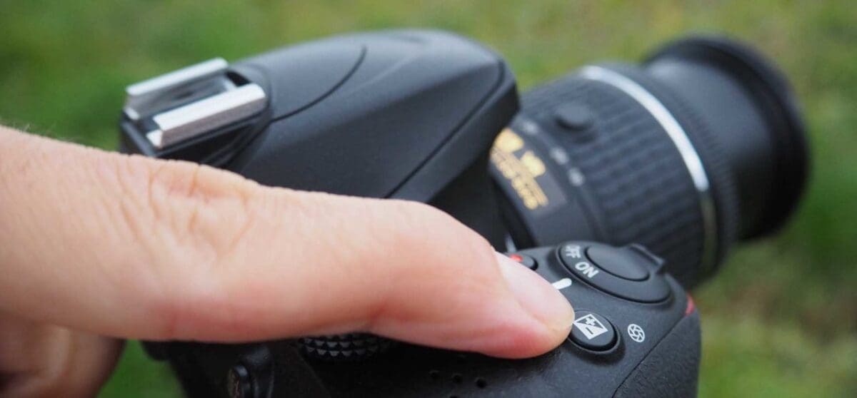 How to use exposure compensation on the Nikon D3400