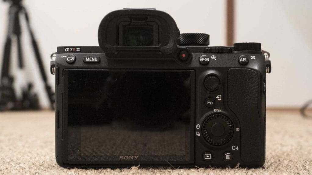 Sony A7R III Review: Back of the camera