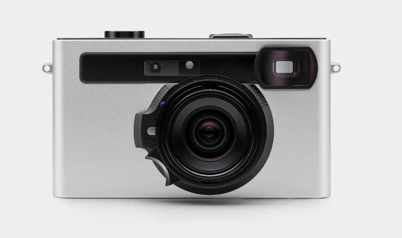 Pixii is a rangefinder with Leica mount that connects to your smartphone
