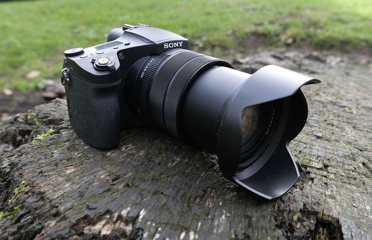 Sony RX10 IV Review: build quality
