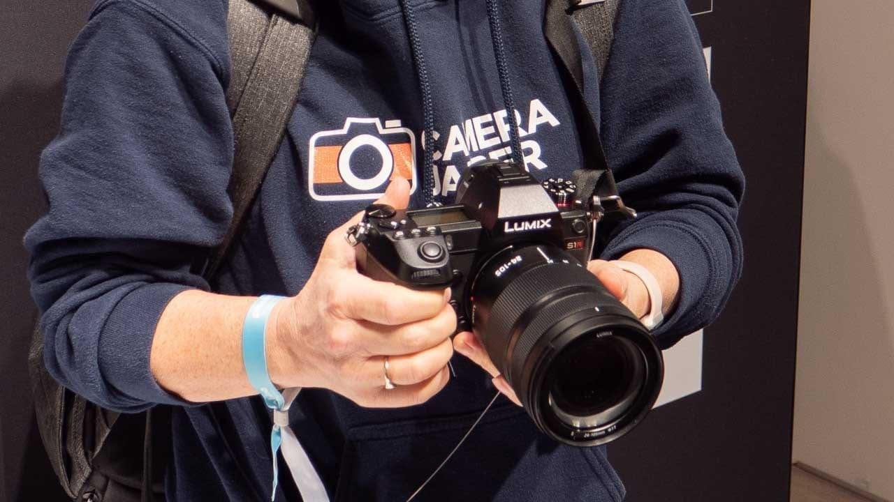 Panasonic offers photographers free 2 week loan of S1, S1R cameras