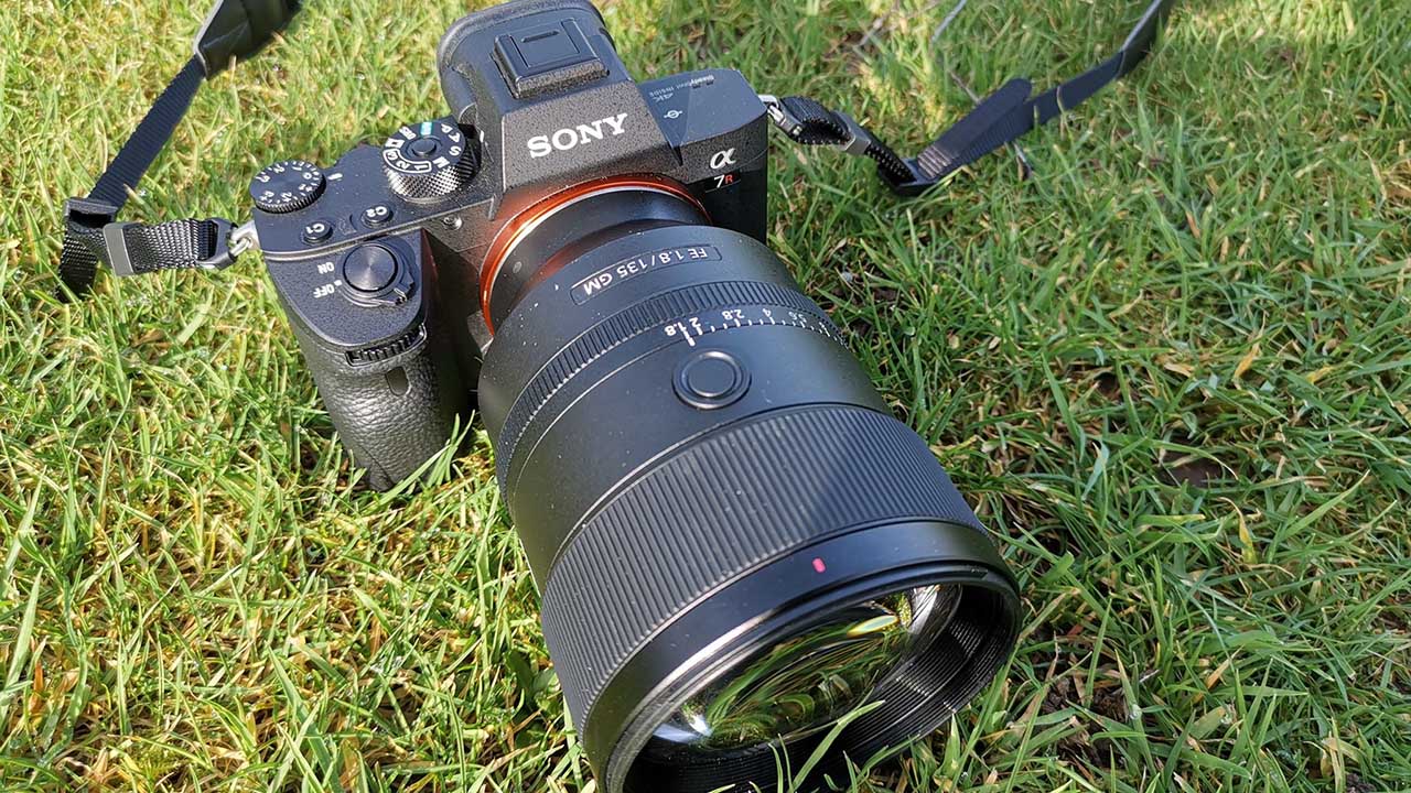 Sony FE 135mm f/1.8 G Master: specs, price, release date confirmed