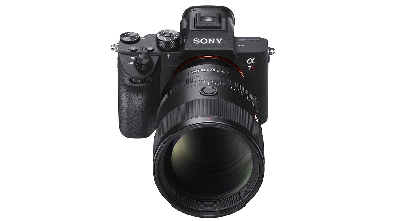 B&H sale offers Sony A7R II + 4TB hard drive kit for $1,500