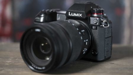 Panasonic Lumix S1 Review