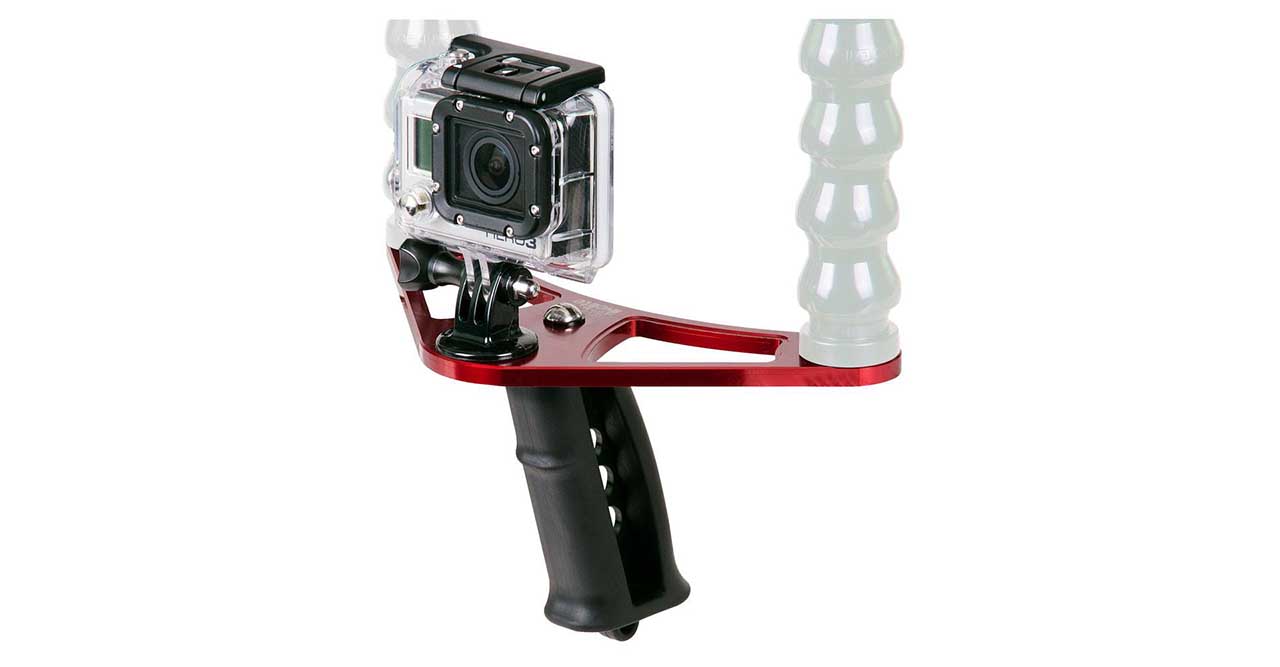Best GoPro lighting rigs: Ikelite Steady Tray and Pistol Grip