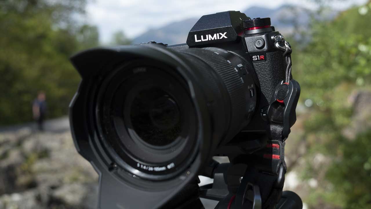 Panasonic Lumix S1R Review