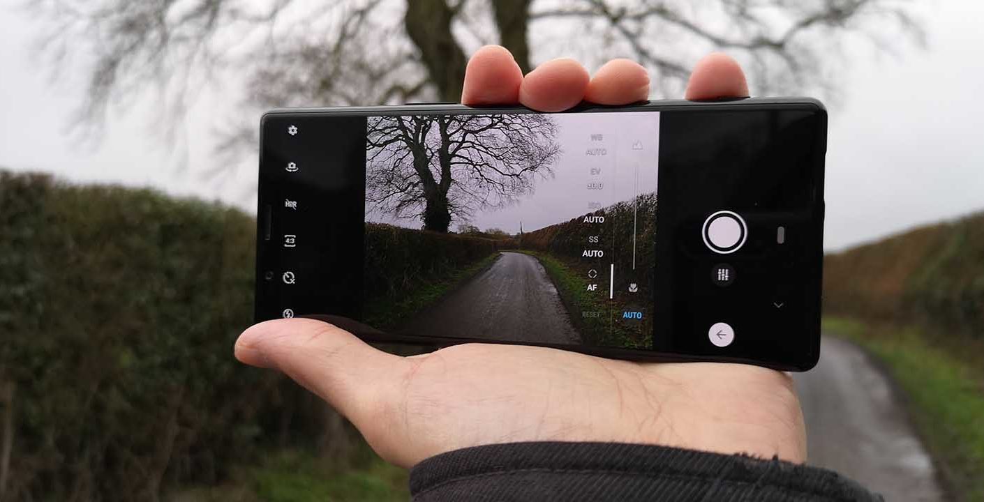 How to use the Sony Xperia 5 camera's Manual mode