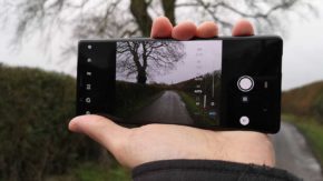 How to use the Sony Xperia 5 camera's Manual mode
