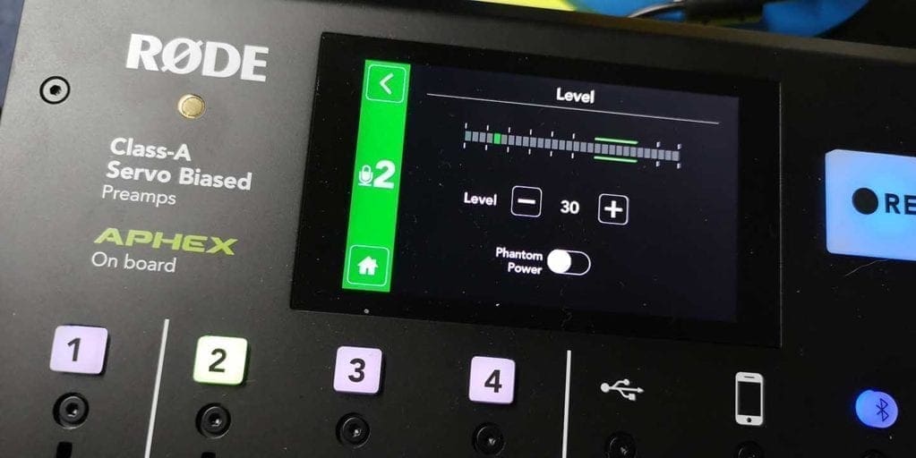 Rodecaster Pro Review: adjusting mic levels