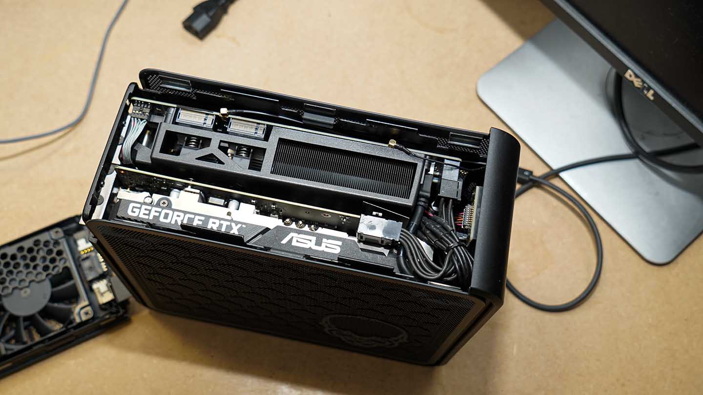 Intel NUC 9 Extreme Review