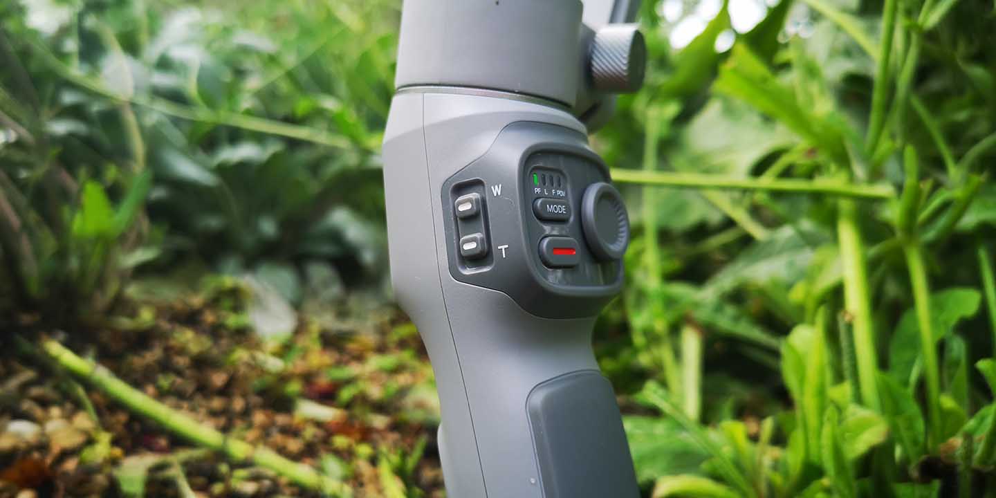 Zhiyun Smooth Q3 review: zoom switch