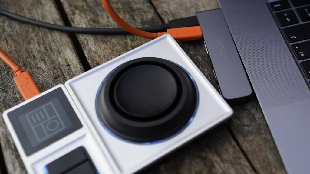 VAVA 5-in-2 USB-C Hub review