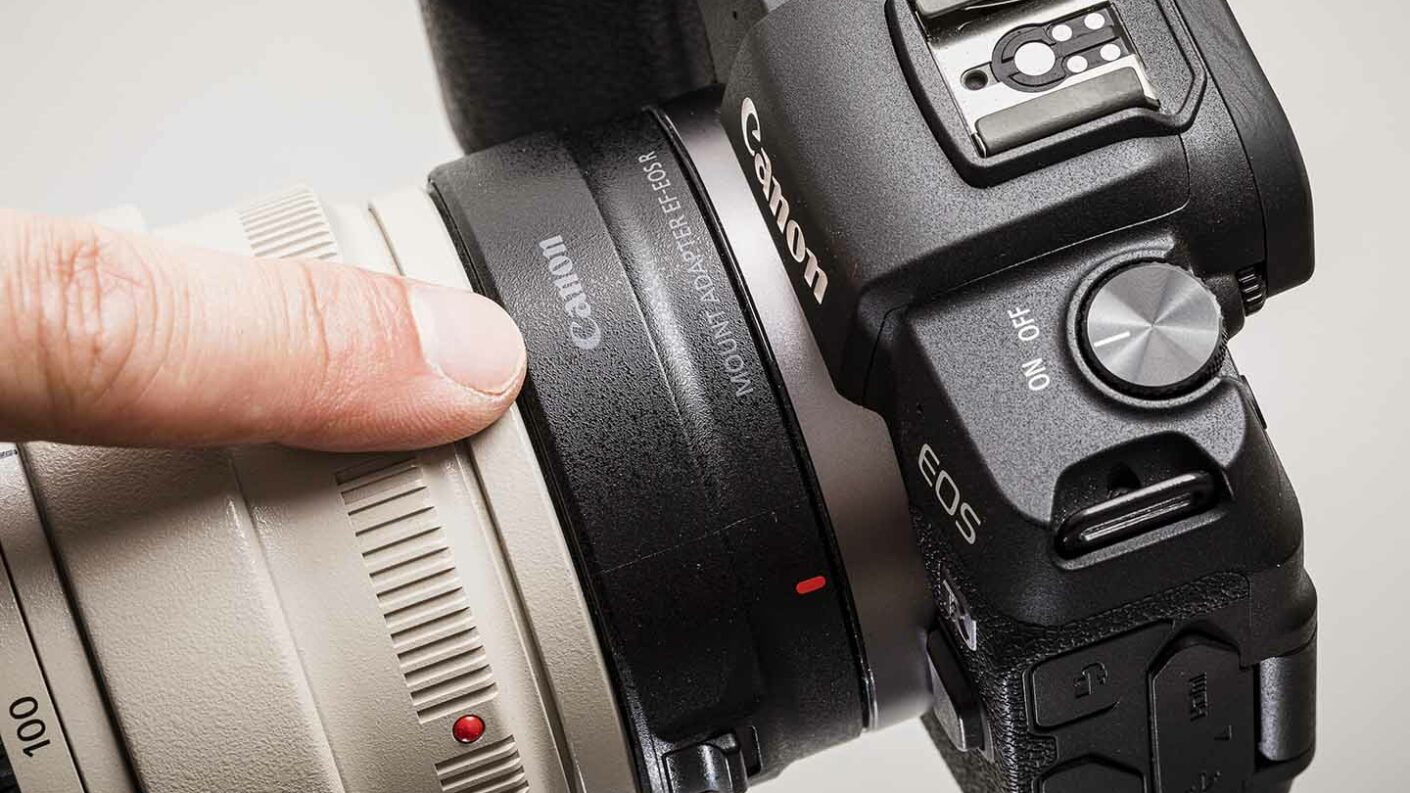 How to use the Canon EF to RF mount adapter