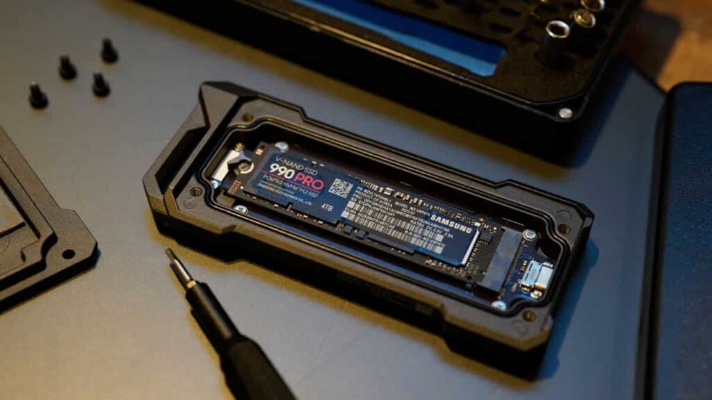Samsung 990 Pro SSD top