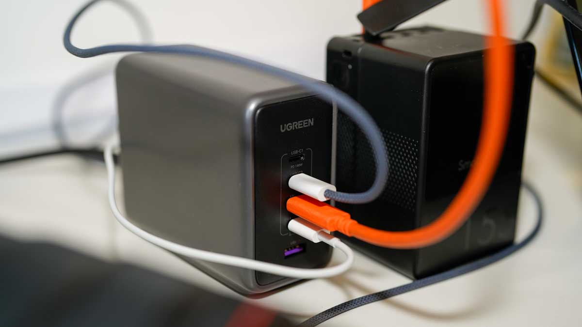 Ugreen Nexode 300W GaN wall USB Charger Review - Camera Jabber