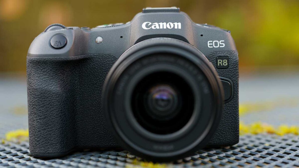 Canon EOS R8 review: front of camera