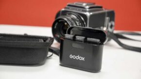 Godox WEC Kit2 charge case, mics and reciever