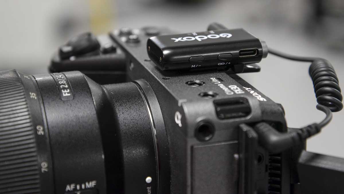 Godox WEC Kit2 camera mounted
