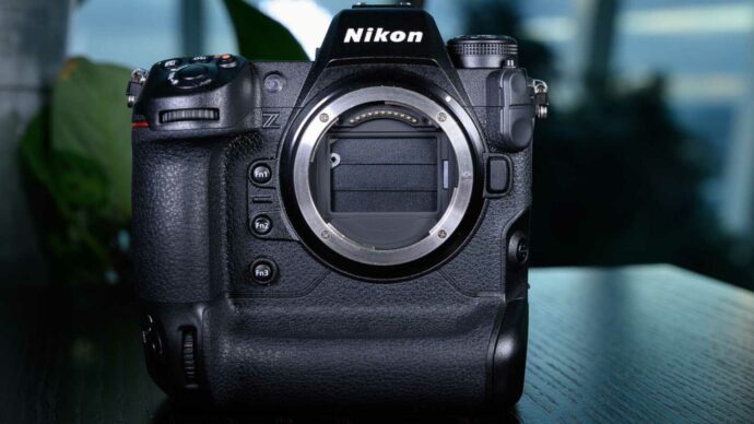 Nikon Z9 - cover over the sensor