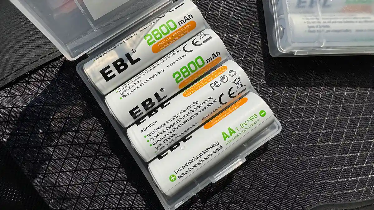 EBL AA 2800  Rechargeable Batteries in case