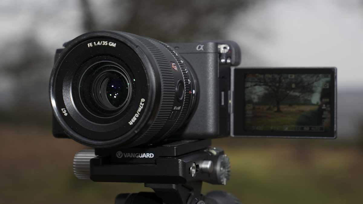 Sony A6700