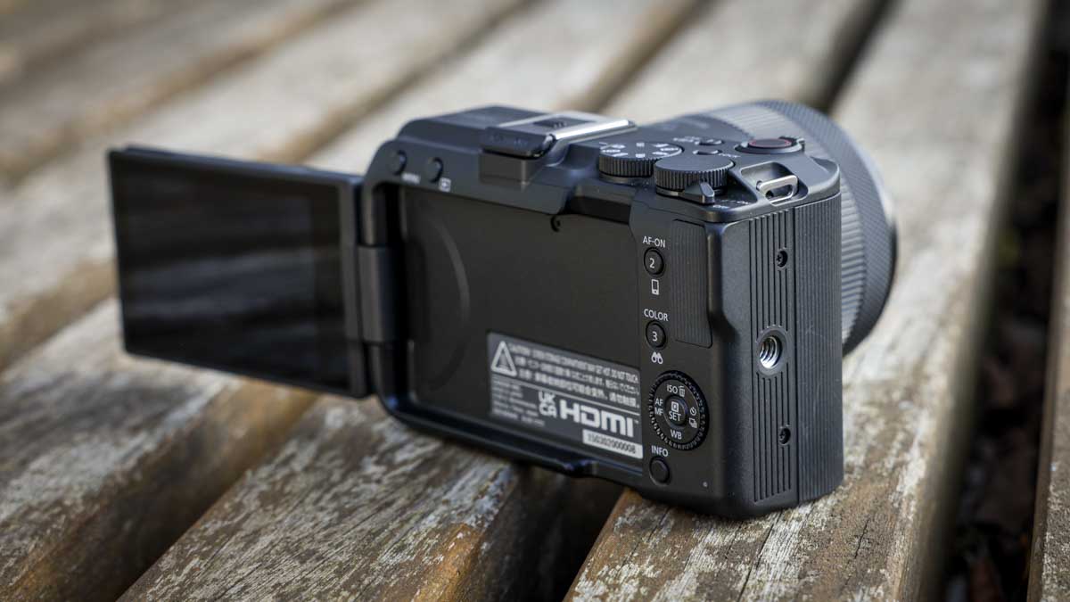 Canon EOS R50V