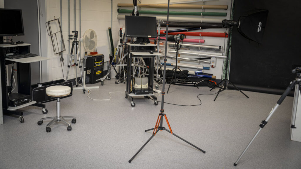 3 Legged Thing Luna Review