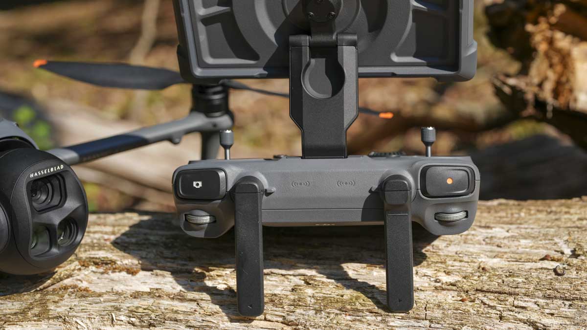 DJI Mavic 4 Pro RC 2 antenna