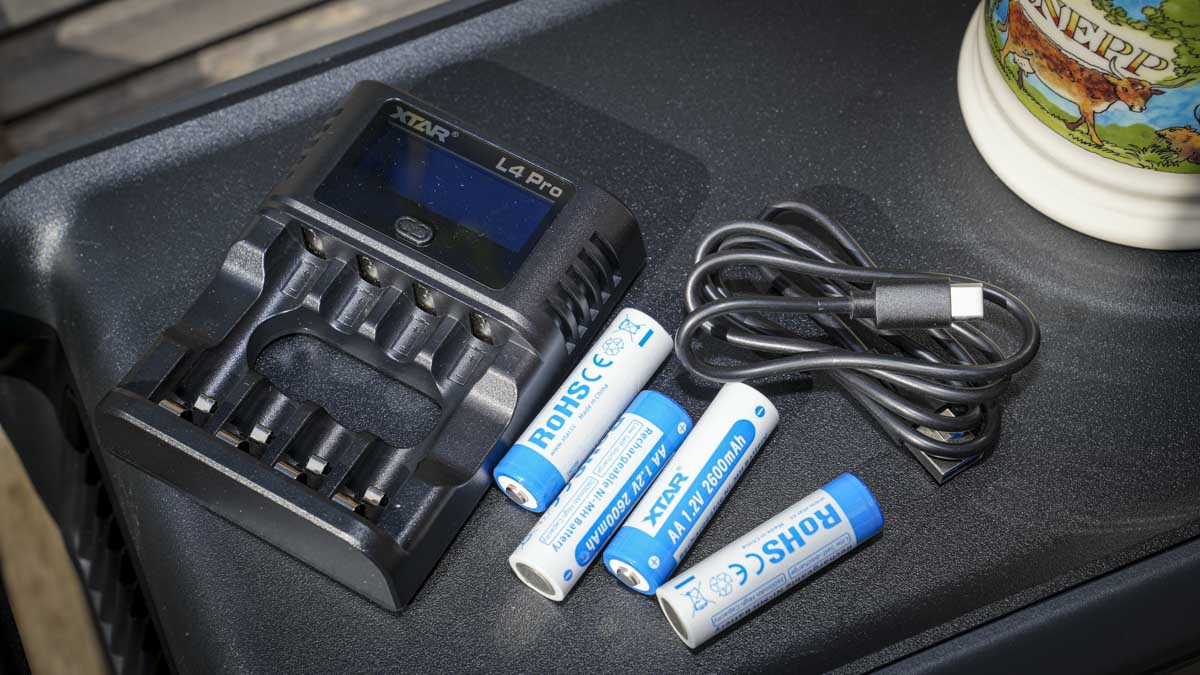 XTAR VC4 Multifunctional Charger
