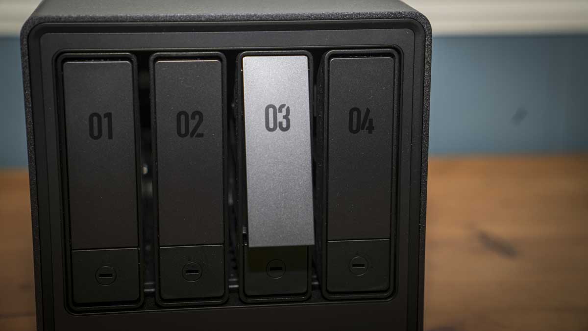 UGREEN DXP4800 Plus review