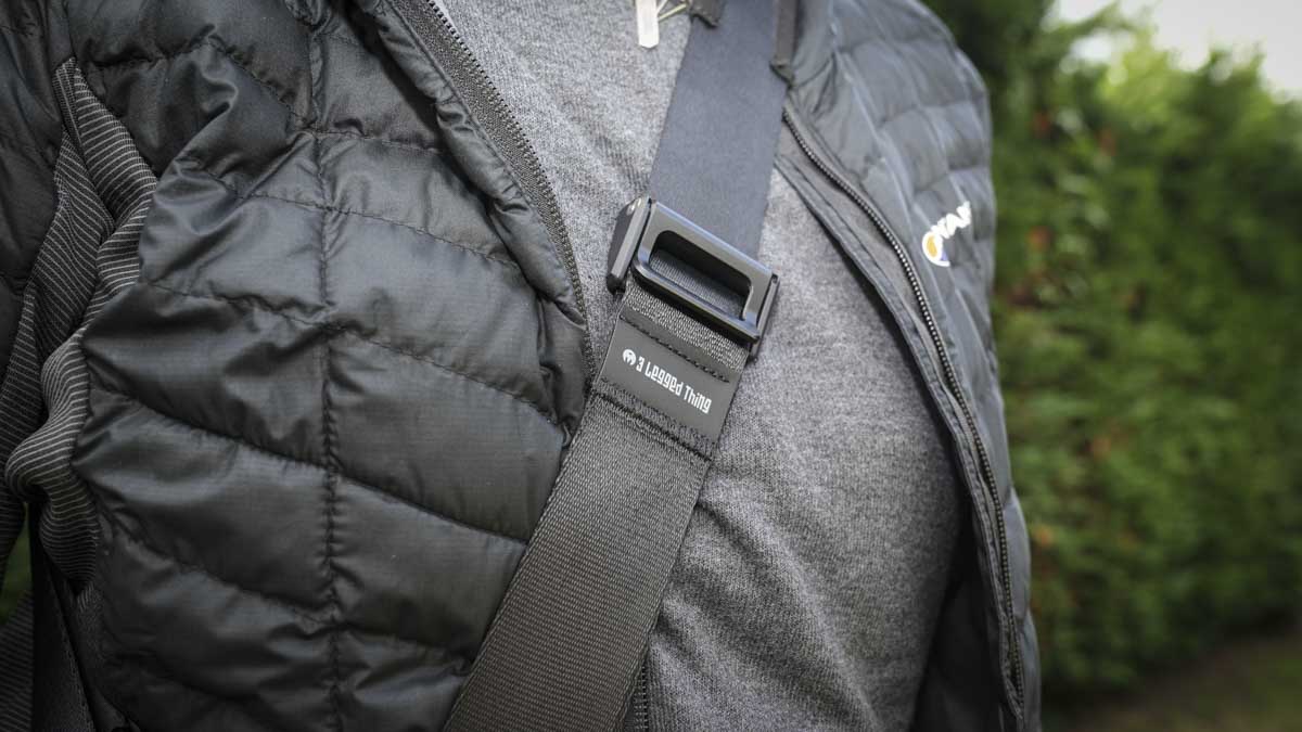 3 Legged Thing Axis 44 review - Lever lock