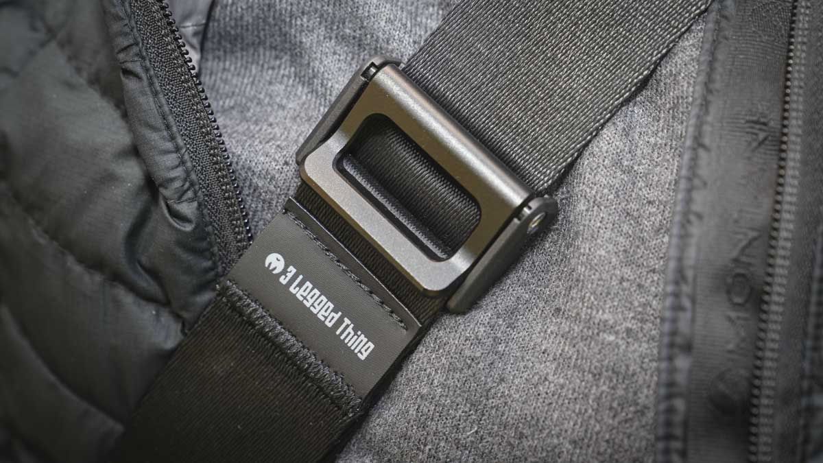 3 Legged Thing Axis 44 review - strap adjustment