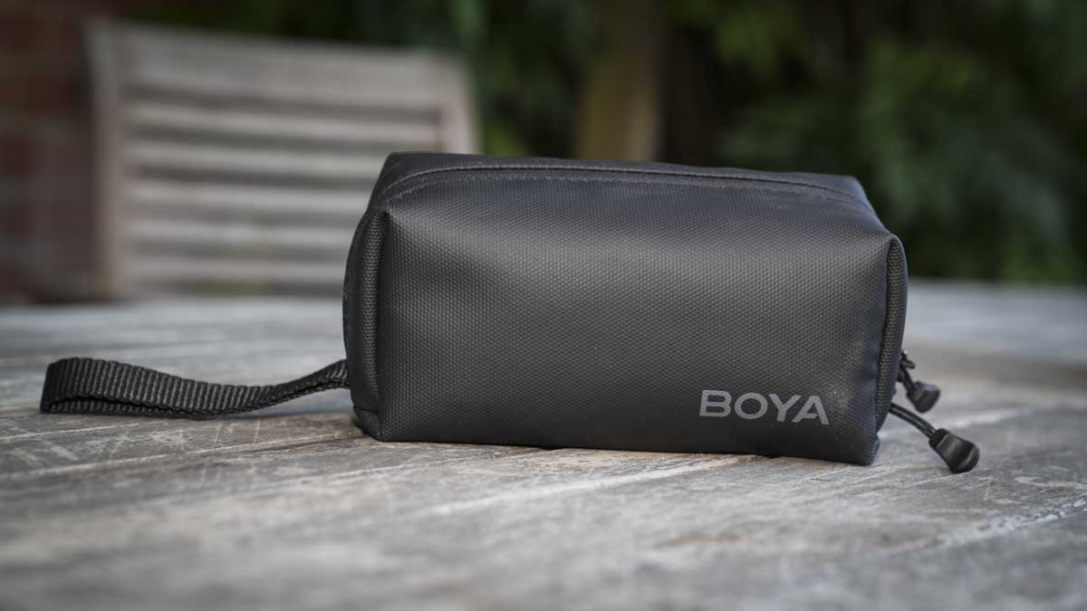 Boya Magic review - case