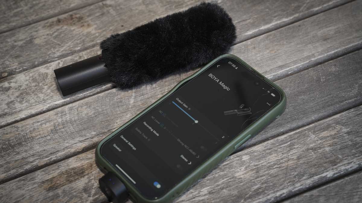 Boya Magic review - connected to iPhone