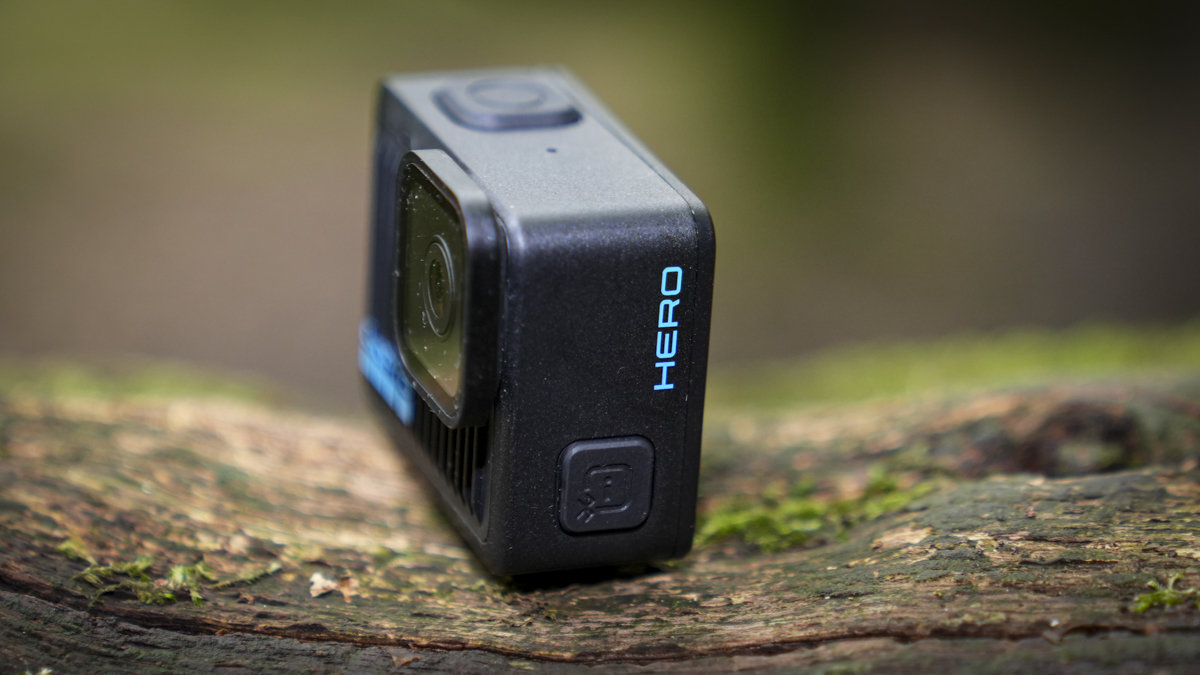 GoPro Hero (2024) - side