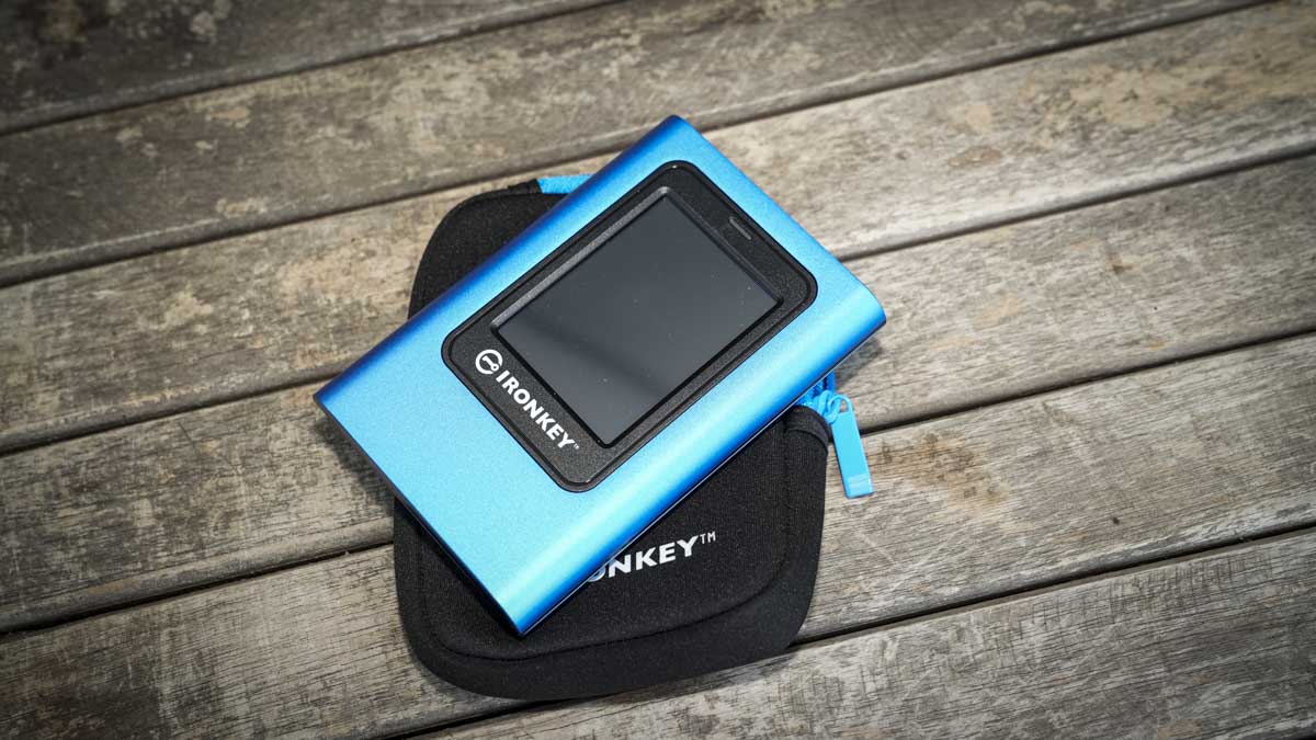 Kingston IronKey Vault Privacy 80ES - Neat design