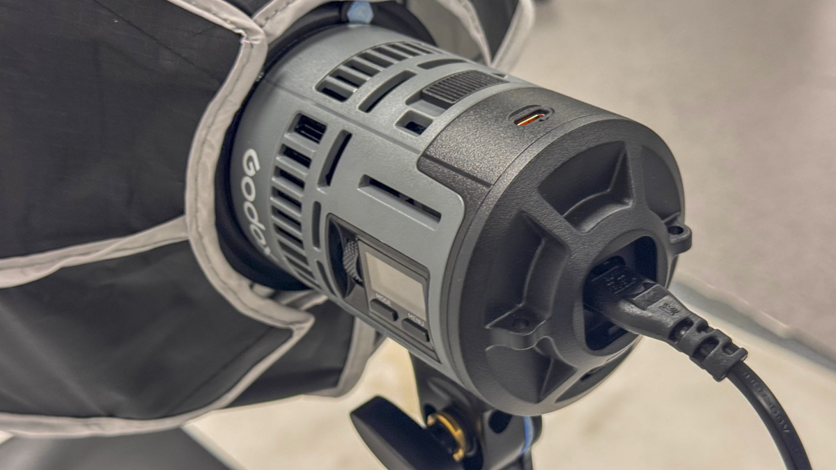 Godox RS60R Review