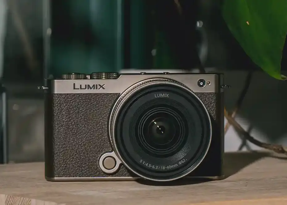 LUMIX S9 Titanium Gold Edition