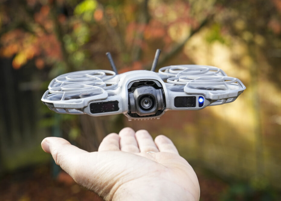 DJI Neo 2 review - palm take off